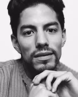 Pedro Garza Headshot