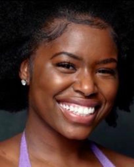 Quiantae Thomas Headshot