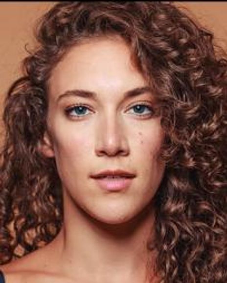 Amanda Clement Headshot