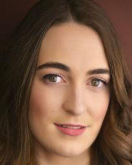 Angela Syrett Headshot