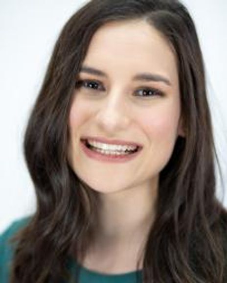 Raina Mayerschoff Headshot
