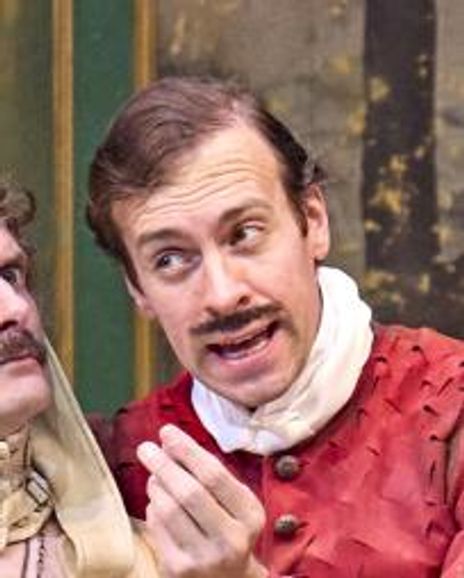 Andre Refig Headshot