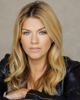 melody jones Headshot