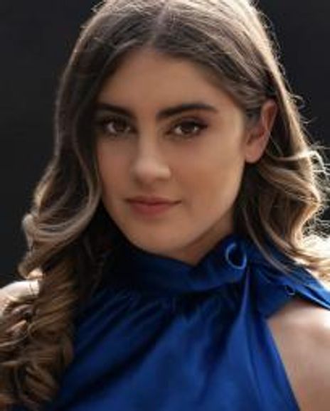 Georgia Unsworth Headshot