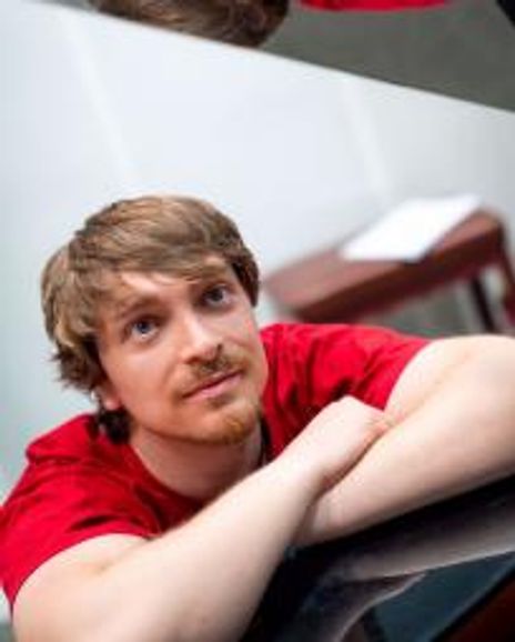 Julio Vaquero Headshot