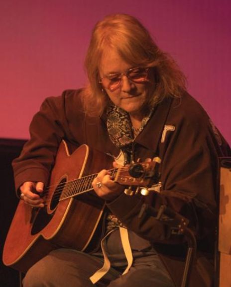 Emily Saliers Headshot