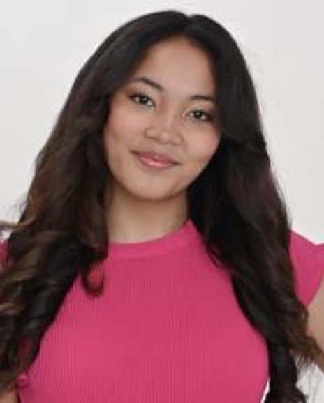Maya Smith Headshot