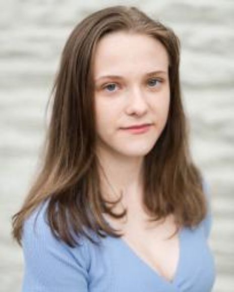 Elizabeth Shannon Headshot