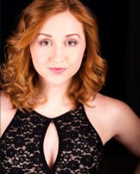 Madeline Raube Headshot