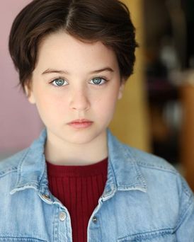 Romy Fay Headshot