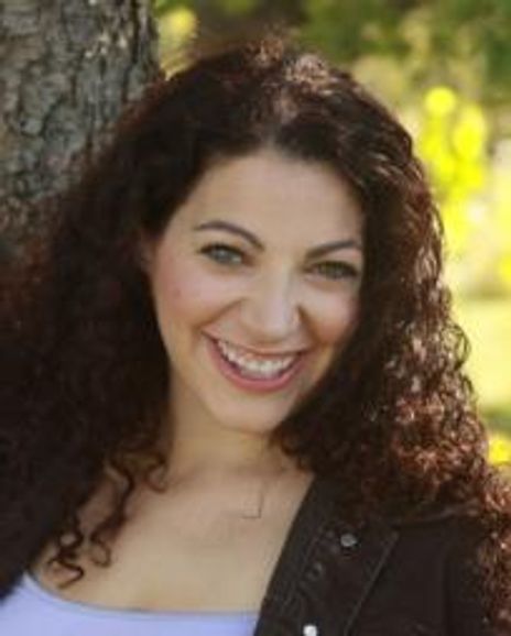 Lorelei Mackenzie Headshot