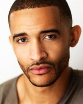 Brett Diggs Headshot