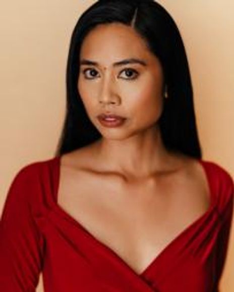 Francesca Fernandez McKenzie Headshot