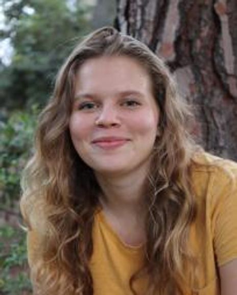 Danielle Koenig Headshot