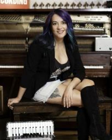 Angela Steiner Headshot