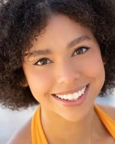 Lily Rose Headshot