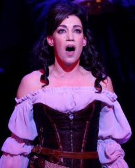 Catherine Carpenter Headshot