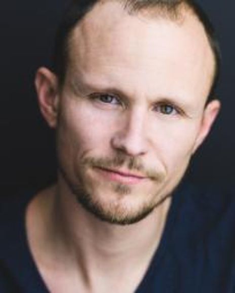 Drew Valins Headshot