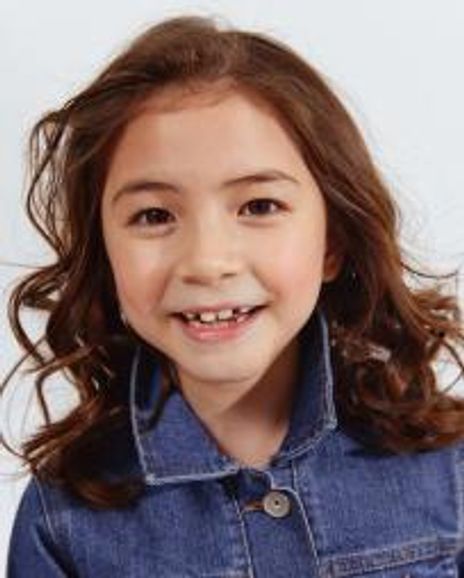 Aerina DeBoer Headshot