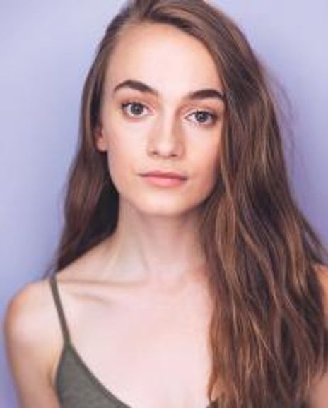 Taylor Edelle Stuart Headshot