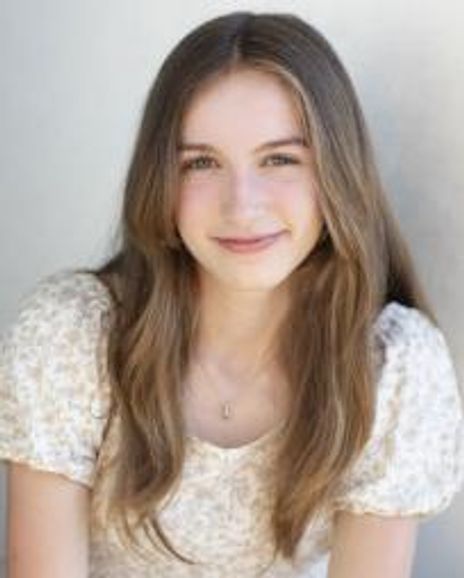 Mabel Weismann Headshot