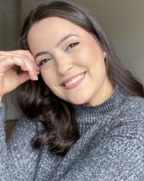 Luciana Artusi Baltowski Headshot