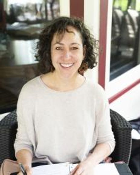 Lesley Lisa Greene Headshot