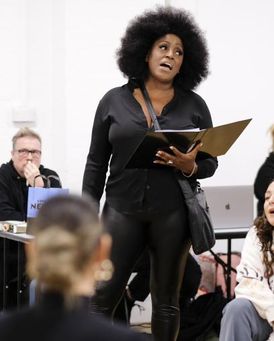 Carly Burns Headshot