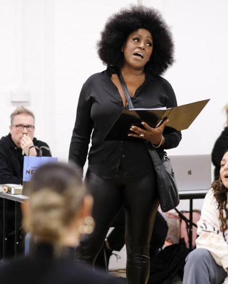 Carly Burns Headshot