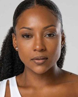 Shayla Alayre Caldwell Headshot