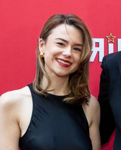 Sophie Drake Headshot