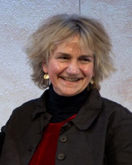 Eliza Thompson Headshot