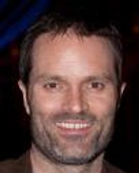 John thomas Oaks Headshot