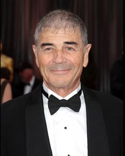 Robert Forster Headshot