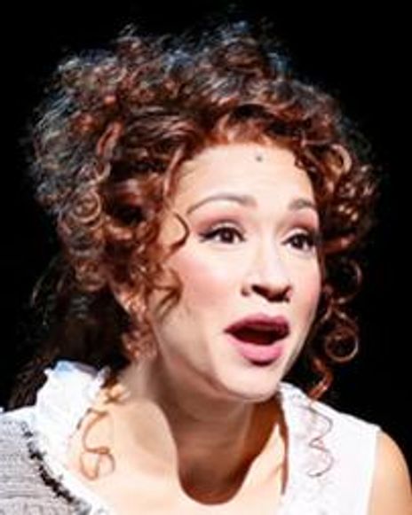 Lucy Harris Headshot