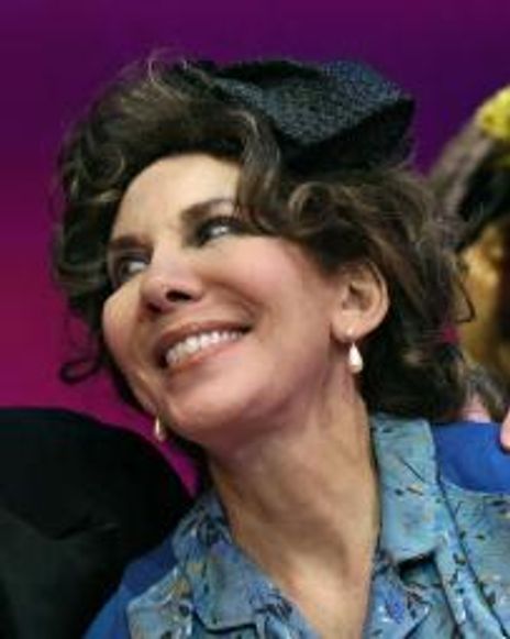 Anne DeSalvo Headshot