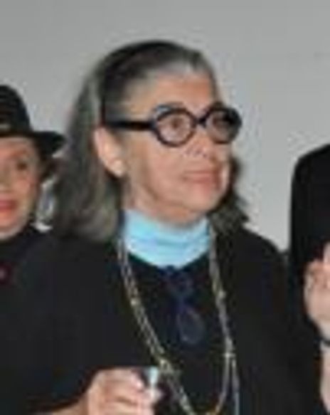 Mira J. Spektor Headshot