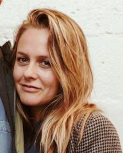 Alicia Silverstone Headshot