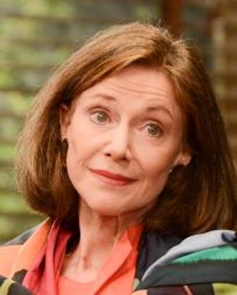 Belinda Lang Headshot