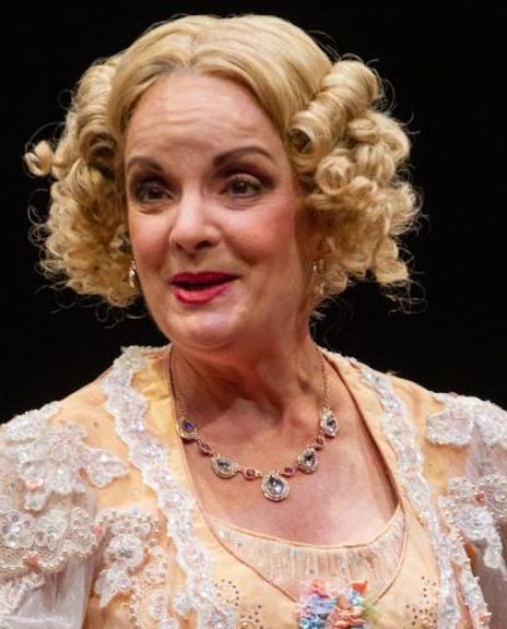 Jennifer Smith Headshot