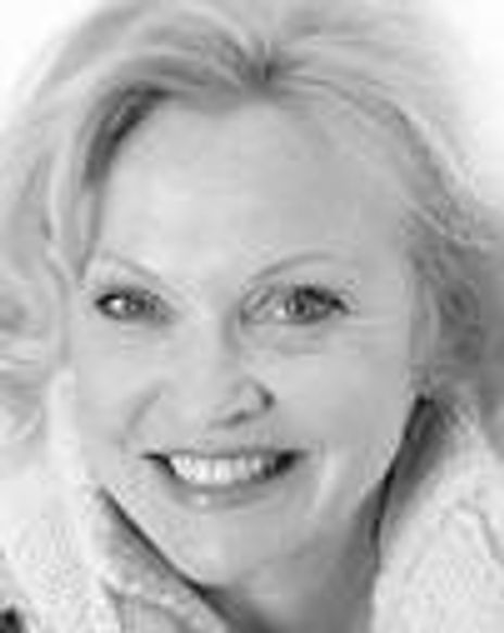 Sandra Dickinson Headshot