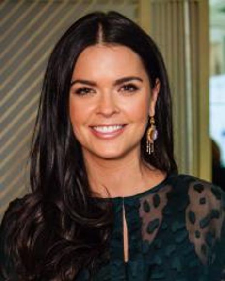 Katie Lee Headshot