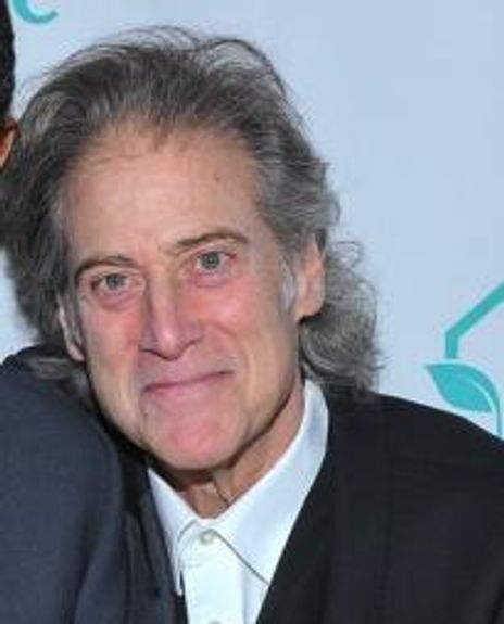 Richard Lewis Headshot