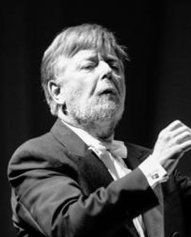 Andrew Davis Headshot