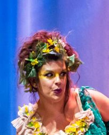 Zanna Fredland Headshot