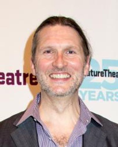 Andrew Robinson Headshot