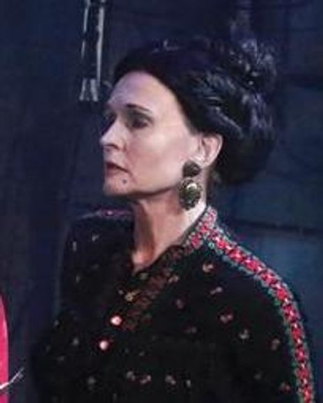 Michelle Holmes Headshot