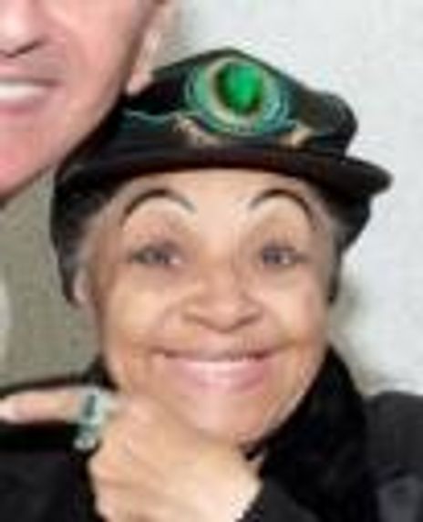 Dawn Hampton Headshot