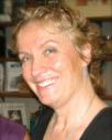 Mary McGinley Headshot