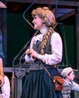 Sarah Atkinson Headshot